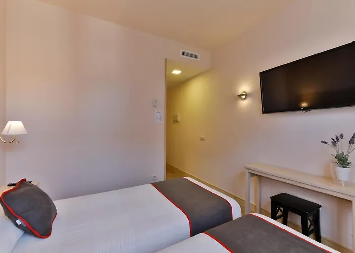 بيت ضيافة La By Vivere